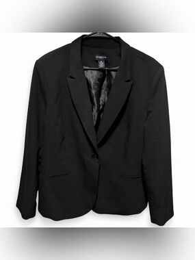 Liz Claiborne black blazer with satin lining
